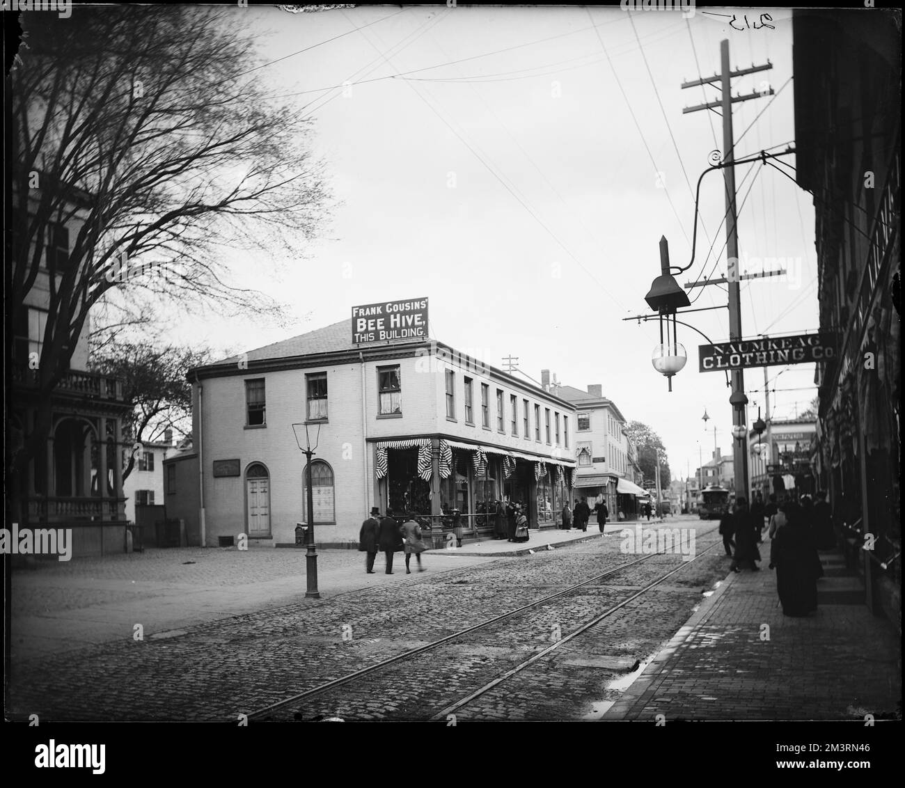 Salem, Essex Street from Central Street, Frank Cousins' Beehive, views