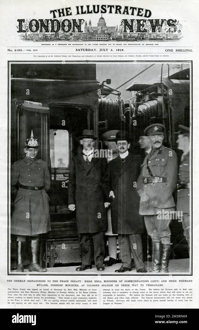 German signatories to the Peace Treaty: Herr Bell, Minister of communications (left) and Herr Hermann Muller, Foreign Minister at Cologne Station on their way to Versailles.     Date: June 1919 Stock Photo