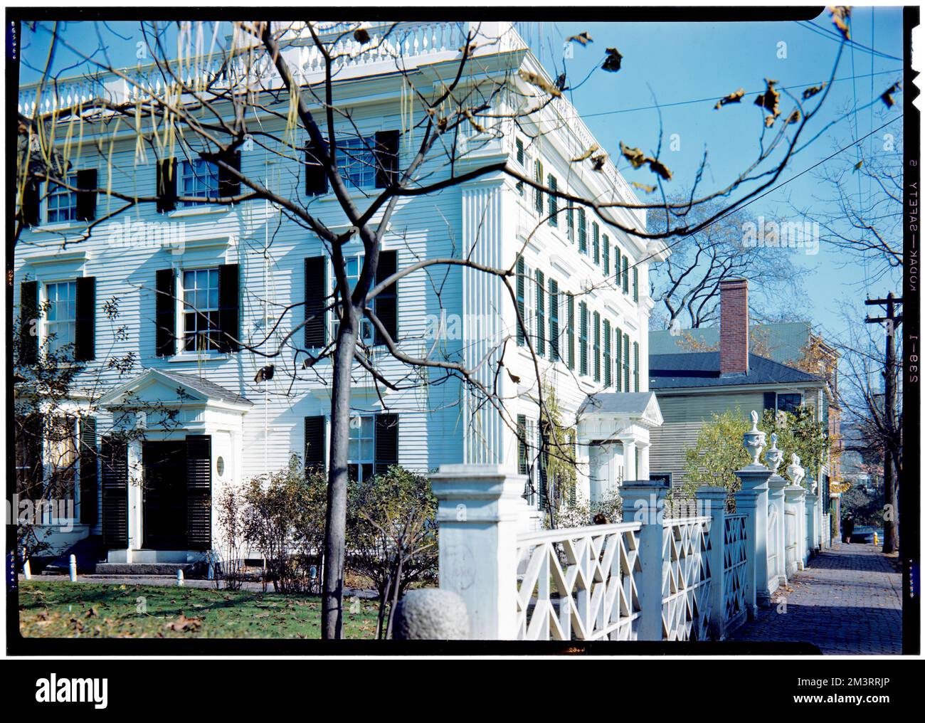 Salem, Peirce-Nichols House , Architecture, Dwellings, Fences, Sidewalks. Samuel Chamberlain Photograph Negatives Collection Stock Photo