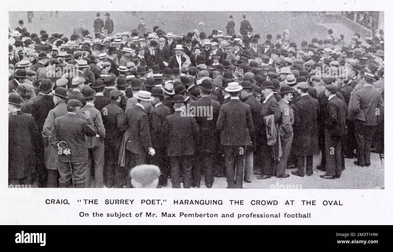Craig, The Surrey Poet, haranguing the crowd at the Oval cricket ground on the subject of Max Pemberton and professional football. Albert Craig (1849-1909) was a well-known character who would attend cricket and football matches to write verses and short essays describing the players and events, then have them printed on broadsheets and sold to the crowd. Stock Photo