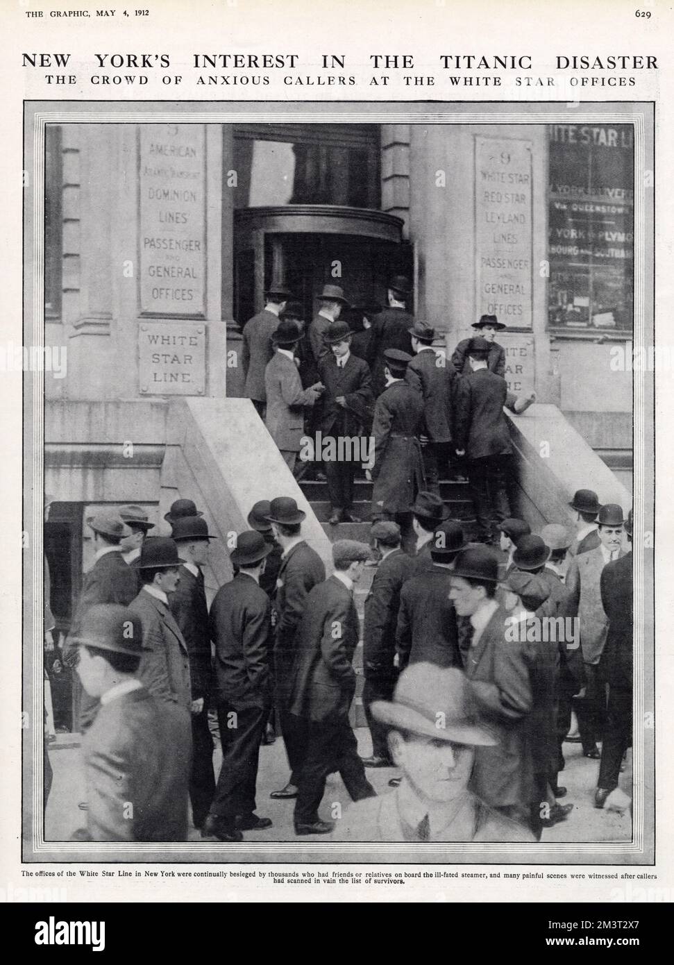New York's interest in the TItanic disaster: the crowd of anxious callers at the White Star Line offices in New York, which was continuously besieged by thousands who had friends or relatives on board the ill-fated steamer. There were many painful scenes witnessed after callers had scanned in vain the list of survivors. Stock Photo