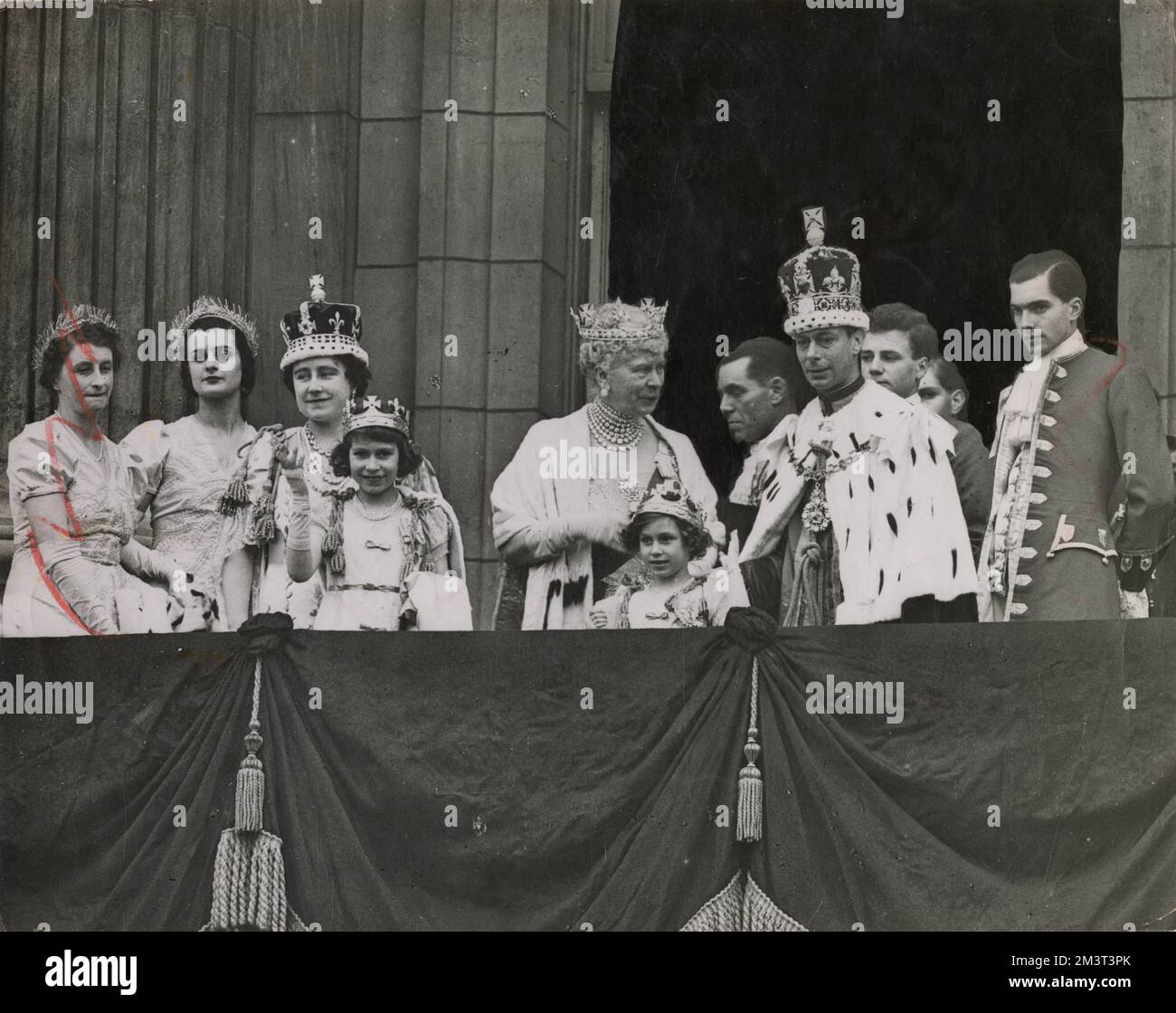 1937 coronation balcony hi-res stock photography and images - Alamy