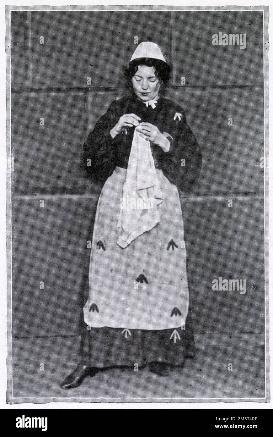 Christabel Pankhurst (1880 - 1958), British suffragette, attended Holloway prison.  Photographed wearing prison clothing, taken around the time of her release, announcing that she intended to continue the 'civil war' the next year. Stock Photo