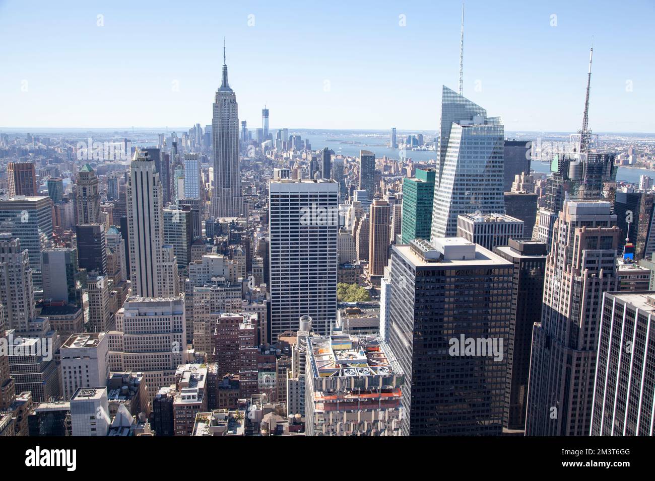 Downtown manhattan tall skyscrapers hi-res stock photography and images ...