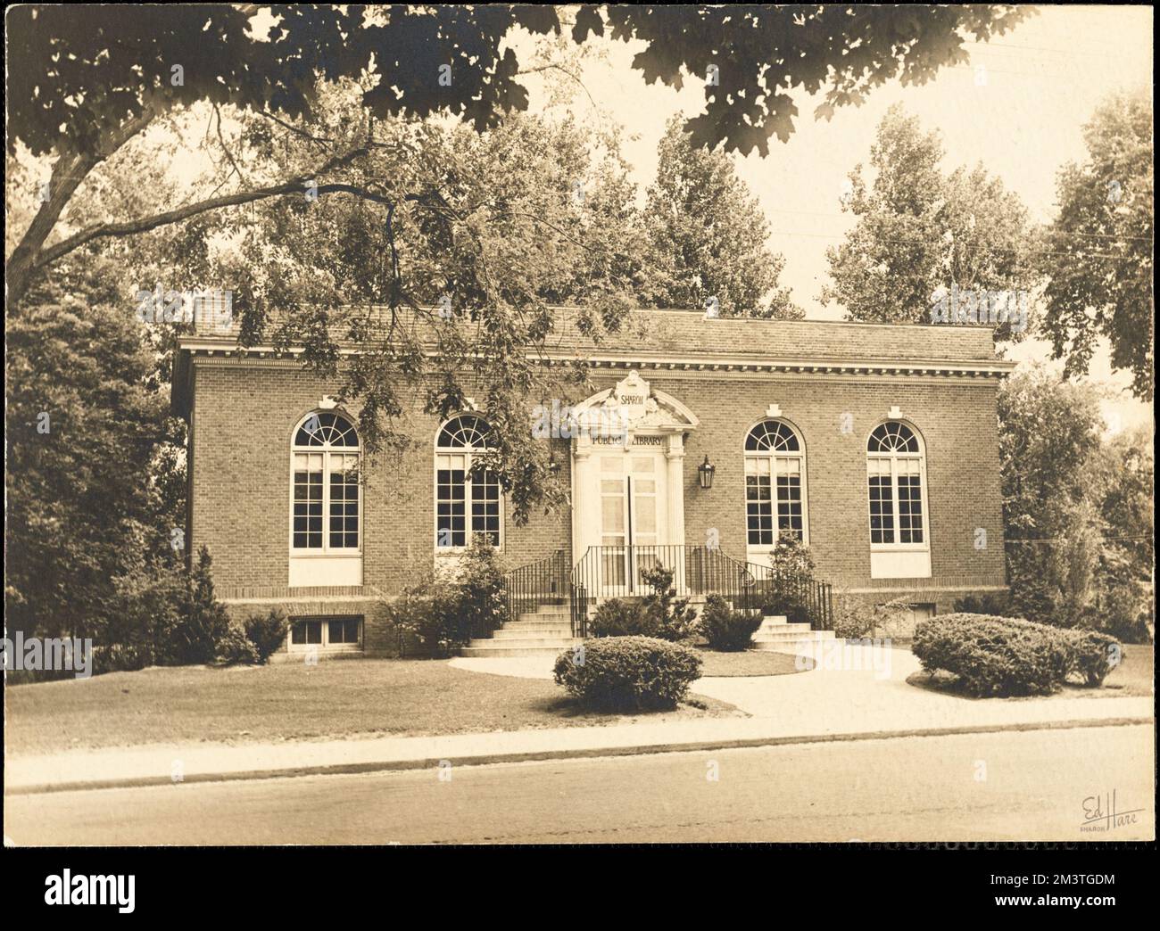 Sharon Public Library , Libraries. Sharon Public Library Photo