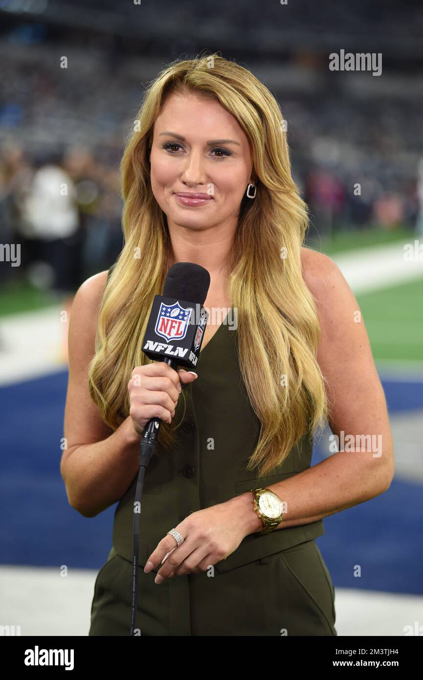 Arlington, Texas, USA. 11th Dec, 2022. NFL Network reporter, JANE SLATER during the NFL football game between the Houston Texans and the Dallas Cowboys on December 11, 2022 at AT&T Stadium in Arlington, Texas. The Cowboys defeated the Texans 27-23. (Credit Image: © Tom Walko/ZUMA Press Wire) Stock Photo
