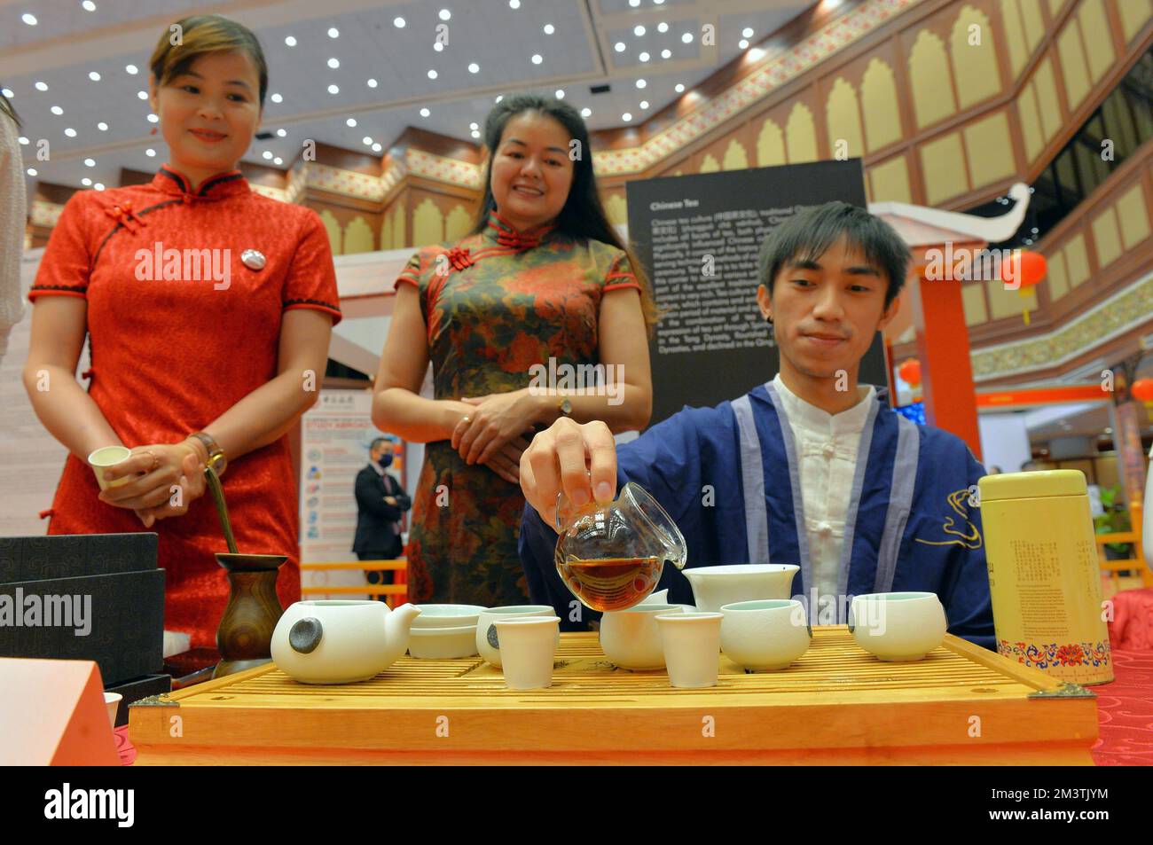 Bandar Seri Begawan, Brunei. 16th Dec, 2022. People demonstrate