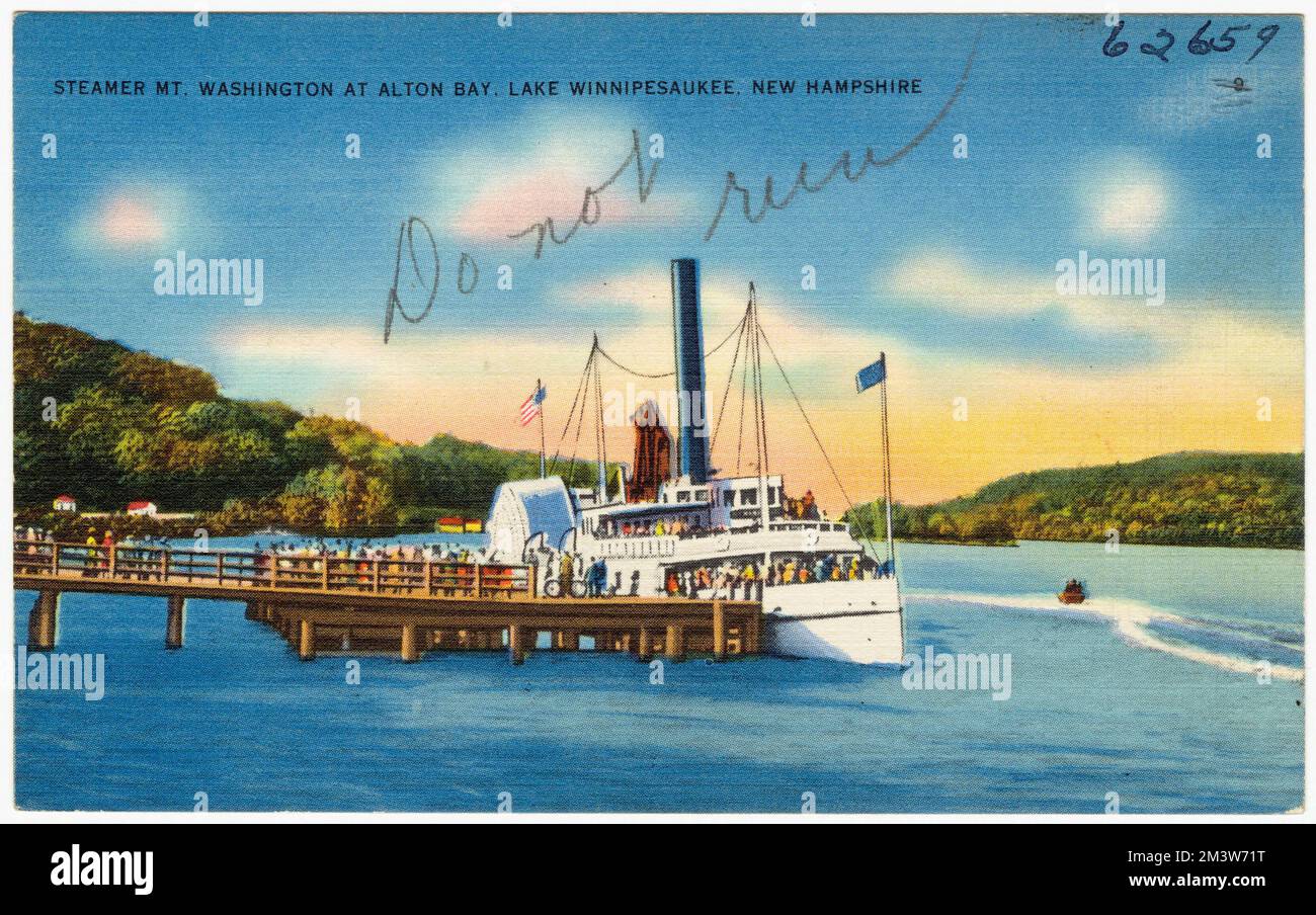 Steamer Mt. Washington at Alton Bay, Lake Winnipesaukee, New Hampshire , Lakes & ponds, Boats, Piers & wharves, Tichnor Brothers Collection, postcards of the United States Stock Photo