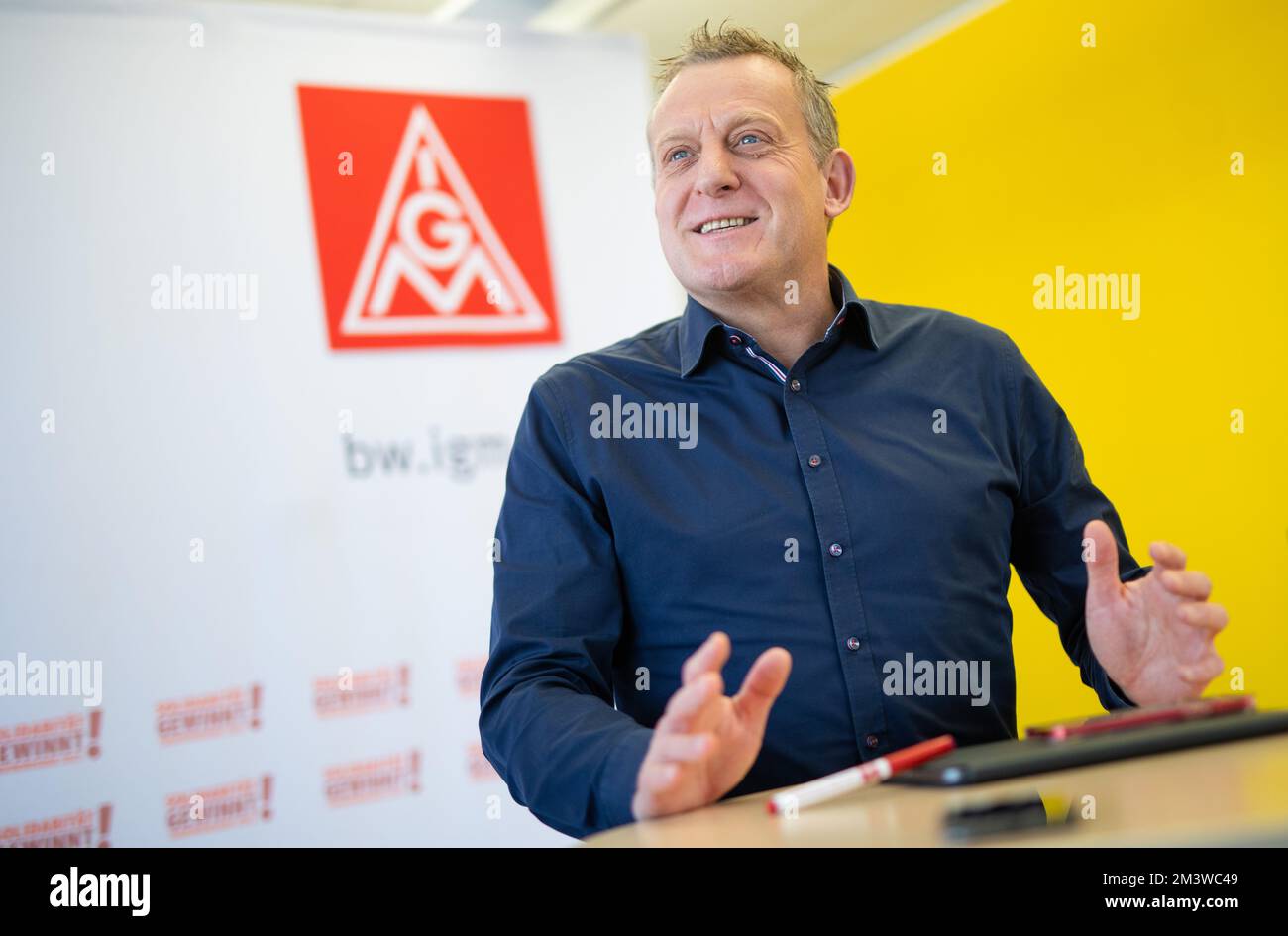 Stuttgart, Germany. 13th Dec, 2022. Roman Zitzelsberger, district leader of IG Metall Baden-Württemberg, in an interview with dpa. In the debate about longer working hours until retirement, Zitzelsberger, who is being considered as the successor to IG Metall national leader Hofmann, accused politicians of a lack of ideas. He said there were only appealing or alarmist statements. (to dpa 'IG Metall boss accuses politicians of lack of ideas on pensions') Credit: Christoph Schmidt/dpa/Alamy Live News Stock Photo