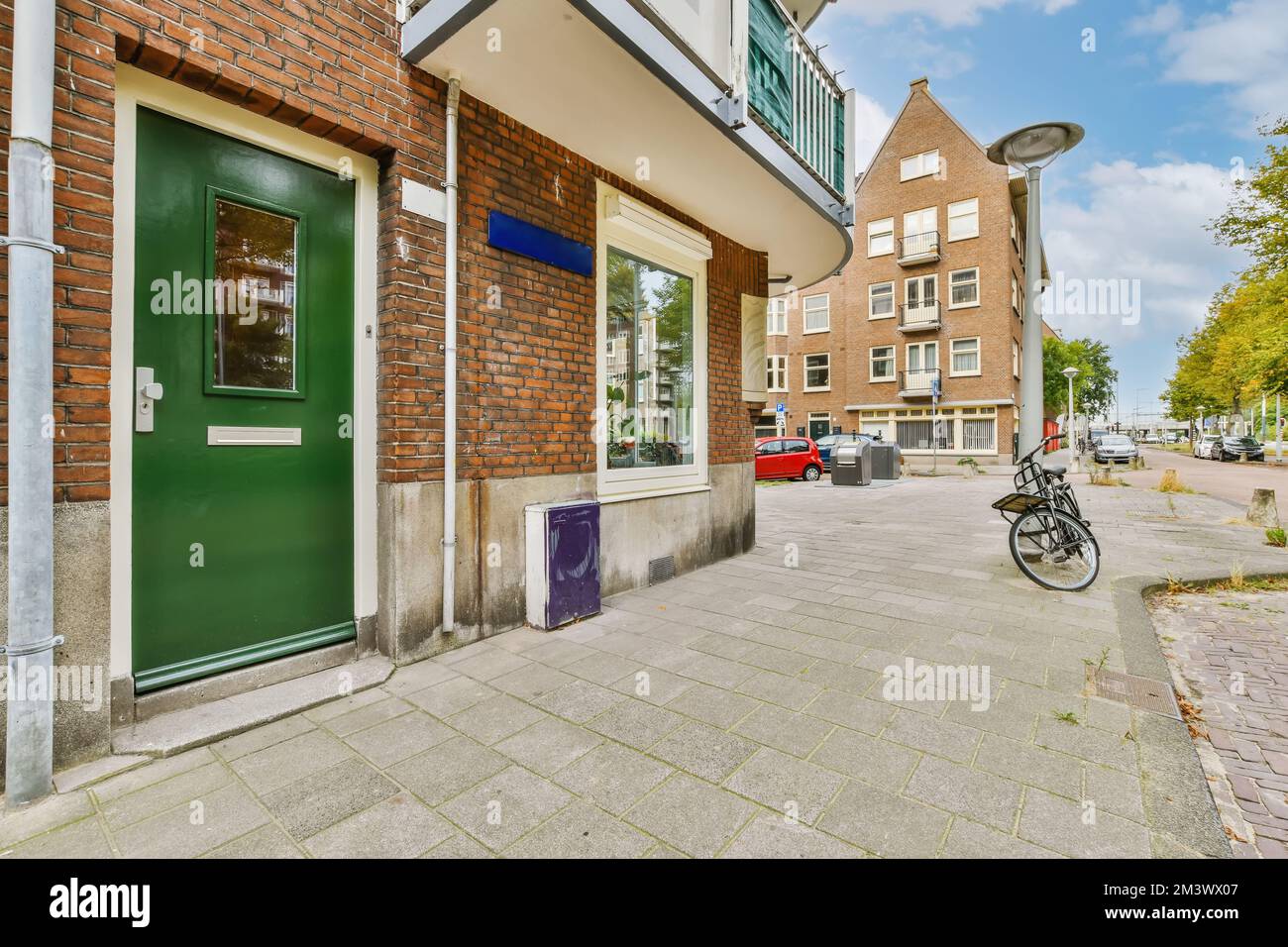 House with windows bricked in hi-res stock photography and images - Alamy