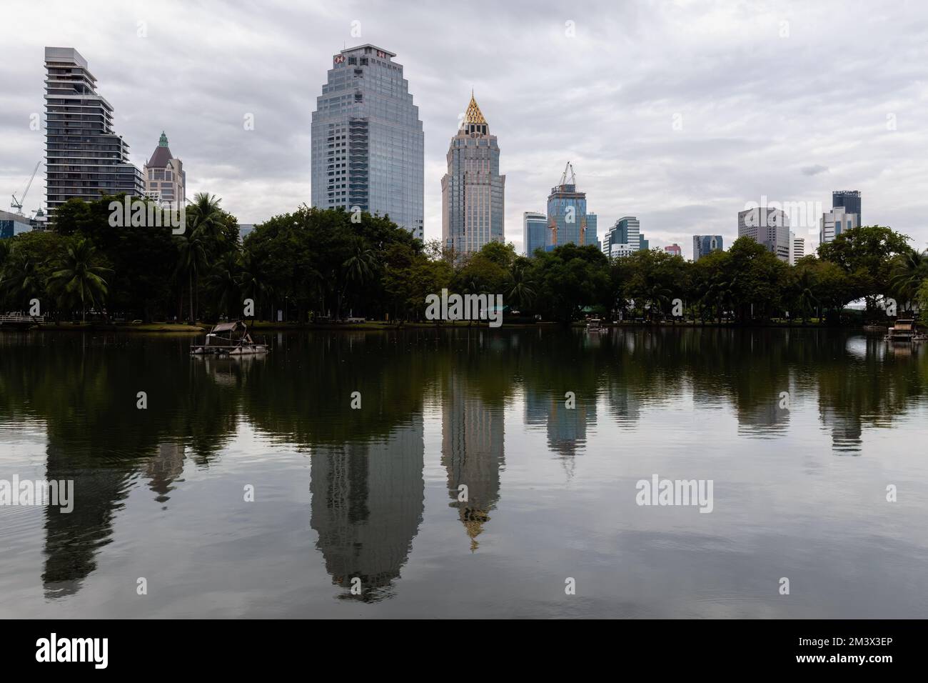 Bangkok office buildings hi-res stock photography and images - Alamy