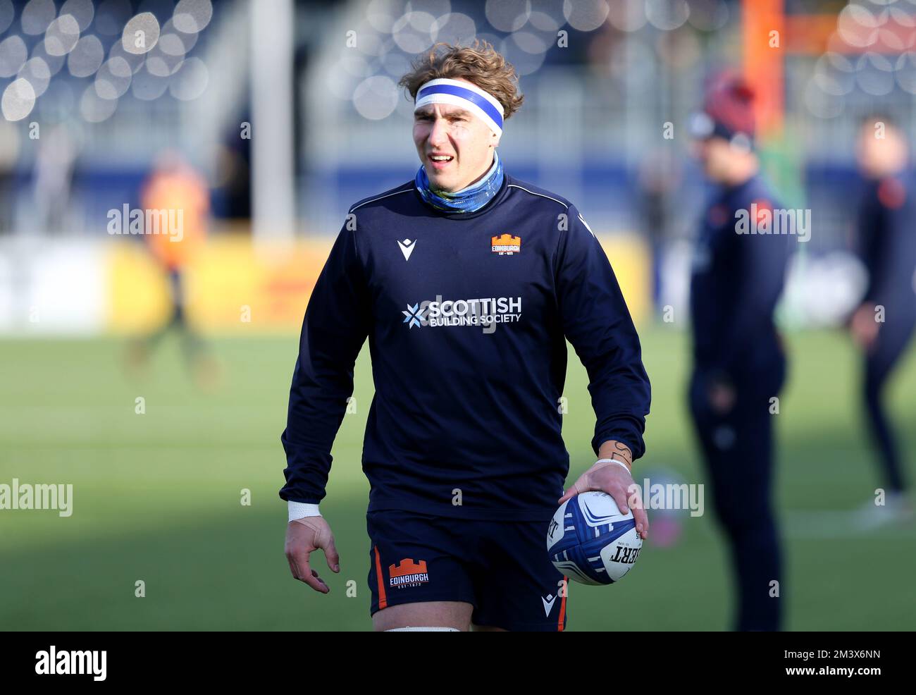 Jamie Ritchie Running Edinburgh rugby jamie ritchie 2022 hi-res stock photography and images ...