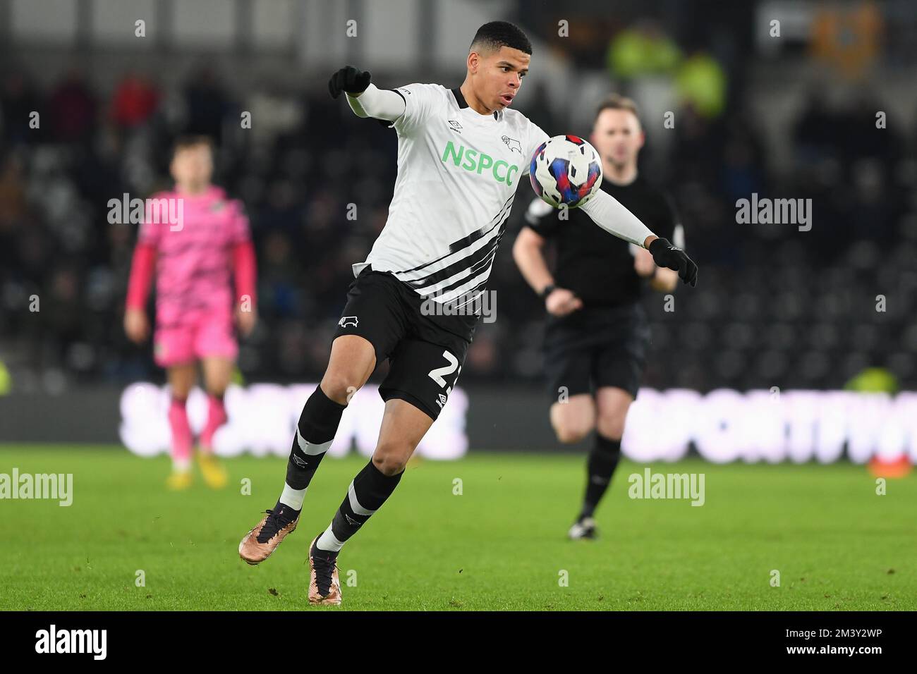 Derby, UK. 17th December 2022William Osula of Serby County in action during the Sky Bet League 1 match between Derby County and Forest Green Rovers at the Pride Park, Derby on Saturday 17th December 2022. (Credit: Jon Hobley | MI News) Credit: MI News & Sport /Alamy Live News Stock Photo