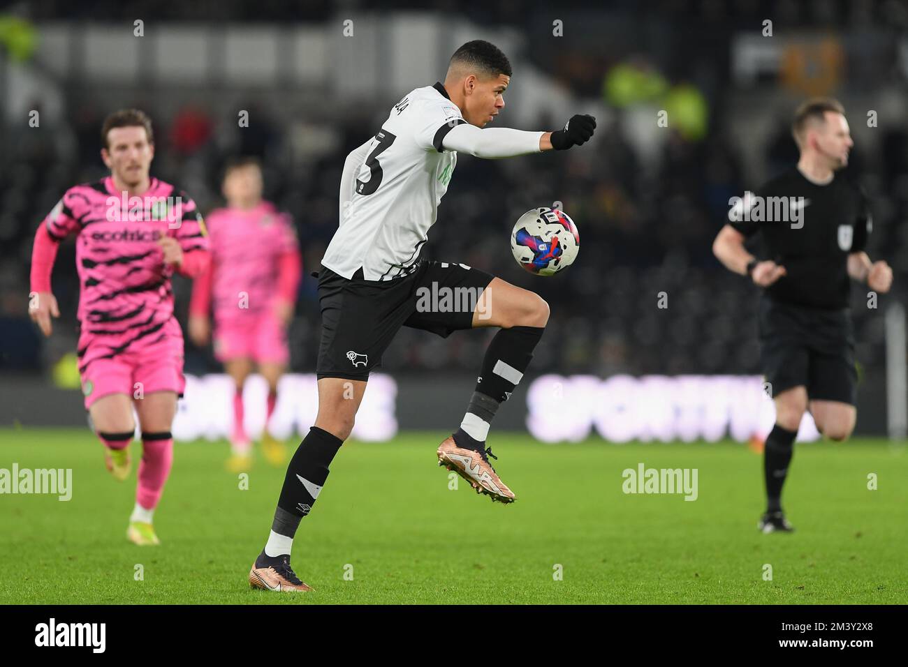 Derby, UK. 17th December 2022William Osula of Serby County in action during the Sky Bet League 1 match between Derby County and Forest Green Rovers at the Pride Park, Derby on Saturday 17th December 2022. (Credit: Jon Hobley | MI News) Credit: MI News & Sport /Alamy Live News Stock Photo