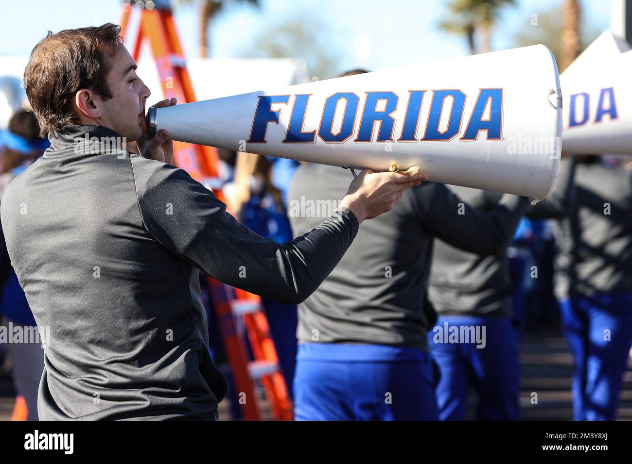 Las Vegas, NV, USA. 17th Dec, 2022. A Florida Gators cheerleader performs inside the Corona Extra Pregame Fan Fest prior to the start of the SRS Distribution Las Vegas Bowl featuring the Florida Gators and the Oregon State Beavers at Allegiant Stadium in Las Vegas, NV. Christopher Trim/CSM/Alamy Live News Stock Photo