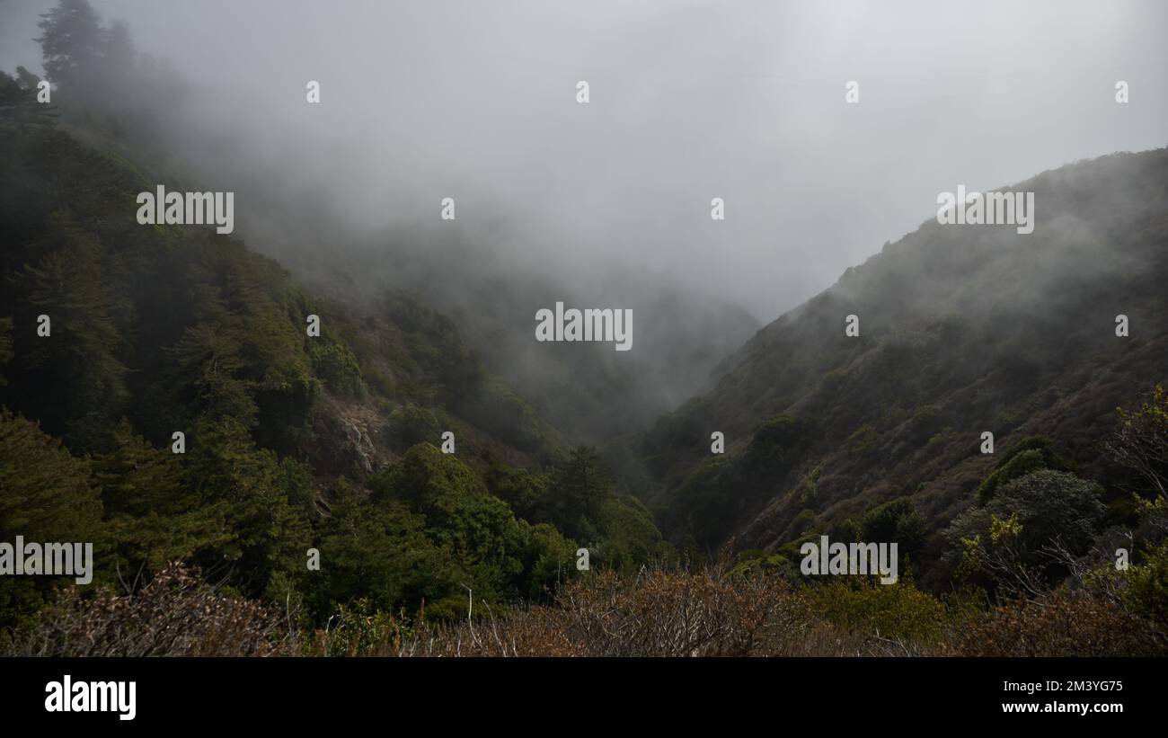 Misty valley sunrise over mountain hi-res stock photography and images ...