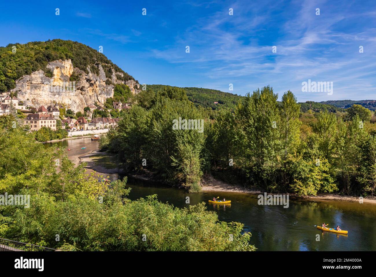 Canoes on the Dordogne in La RoqueGageac, Périgord, Dordogne — free download