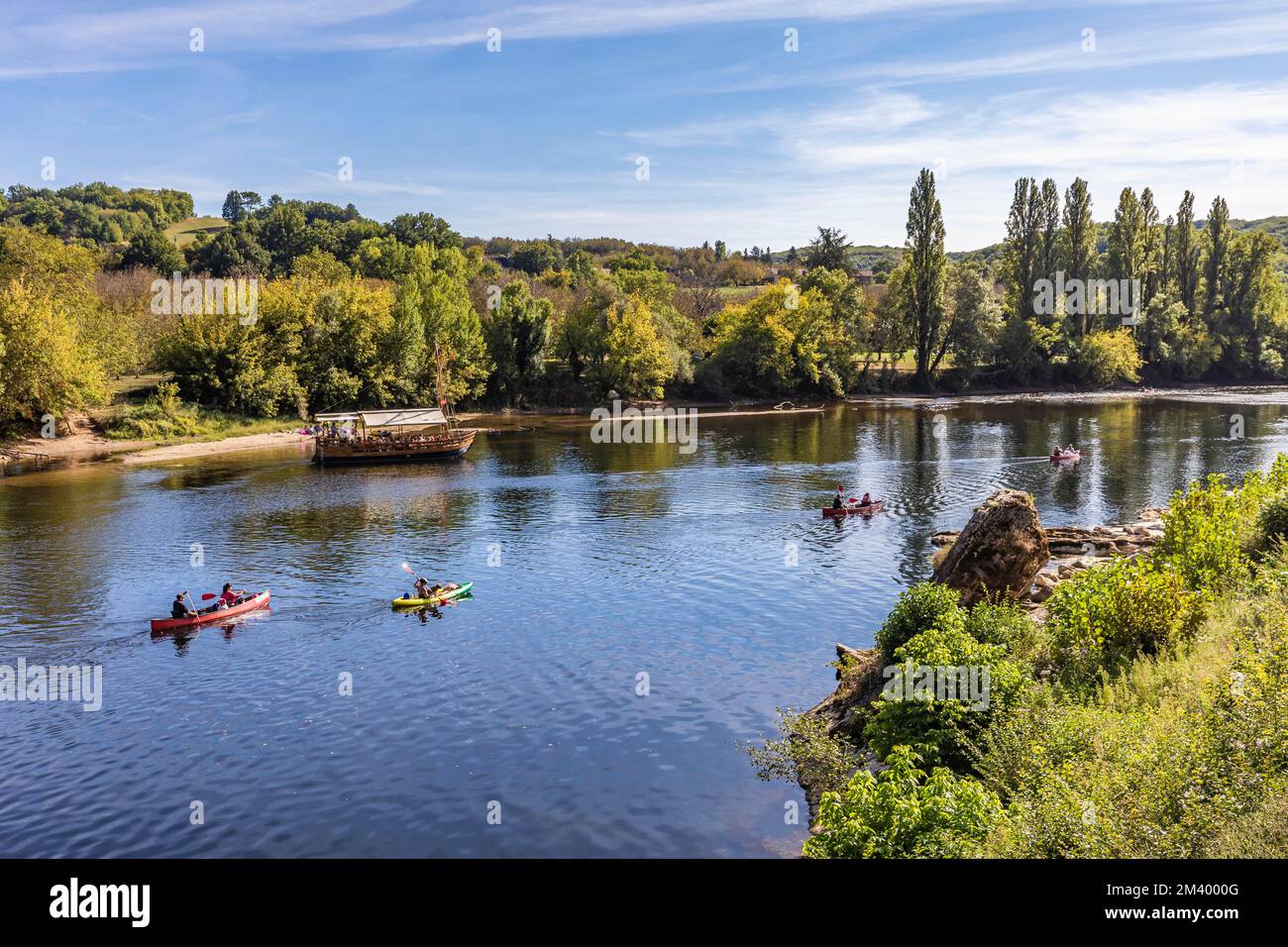 Dordogne river cruise ship boat hires stock photography and images Alamy