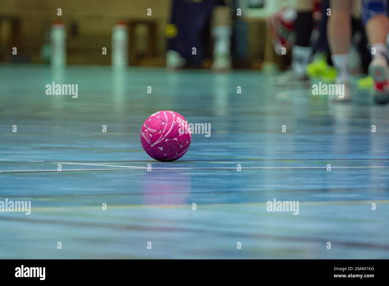 Frauen handball hi-res stock photography and images