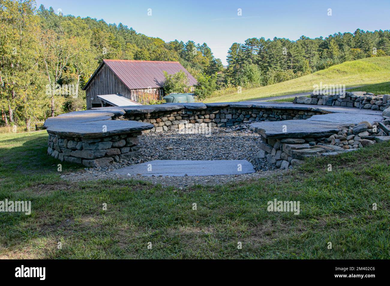 Unmortared stone rock wall hires stock photography and images Alamy