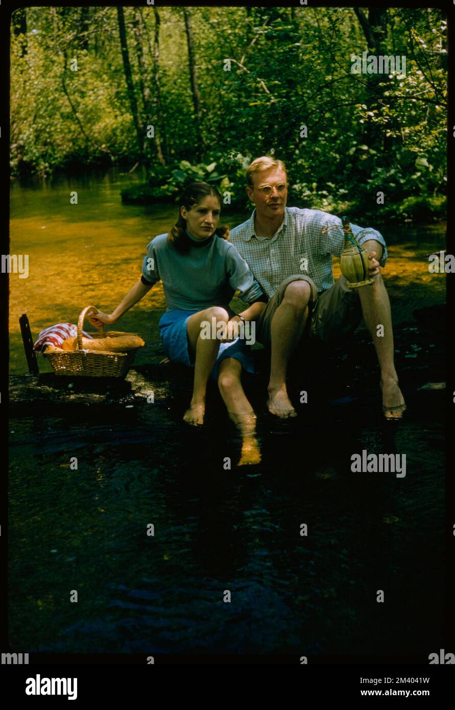 Picnic Long Island and Extras, Toni Frissell, Frissell Bacon, Frissell