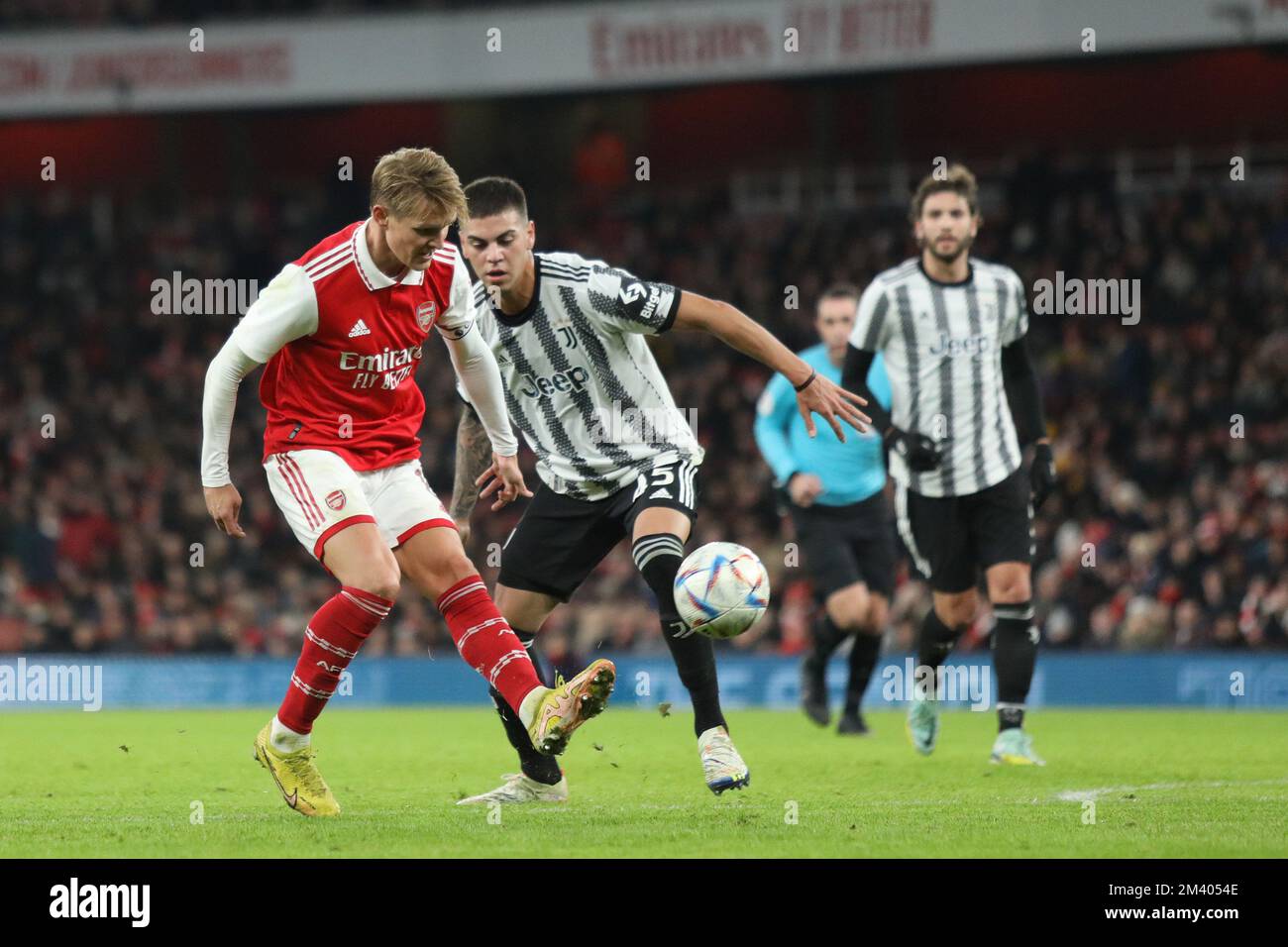London, UK. 17th Dec, 2022. Manuel Locatelli of Juventus during the Club  Friendly match between Arsenal and Juventus at the Emirates Stadium,  London, England on 17 December 2022. Photo by Joshua Smith.