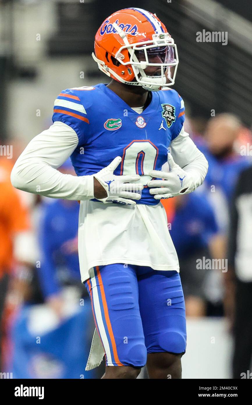 Las Vegas, NV, USA. 17th Dec, 2022. Florida Gators safety Trey Dean III (0) reacts after a defensive stop during the second half of the SRS Distribution Las Vegas Bowl featuring the Florida Gators and the Oregon State Beavers at Allegiant Stadium in Las Vegas, NV. Christopher Trim/CSM/Alamy Live News Stock Photo