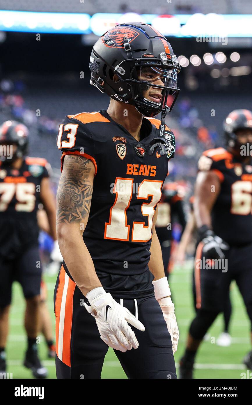 Las Vegas, NV, USA. 17th Dec, 2022. Oregon State Beavers wide receiver Jesiah Irish (13) on the field prior to the start of the SRS Distribution Las Vegas Bowl featuring the Florida Gators and the Oregon State Beavers at Allegiant Stadium in Las Vegas, NV. Christopher Trim/CSM/Alamy Live News Stock Photo