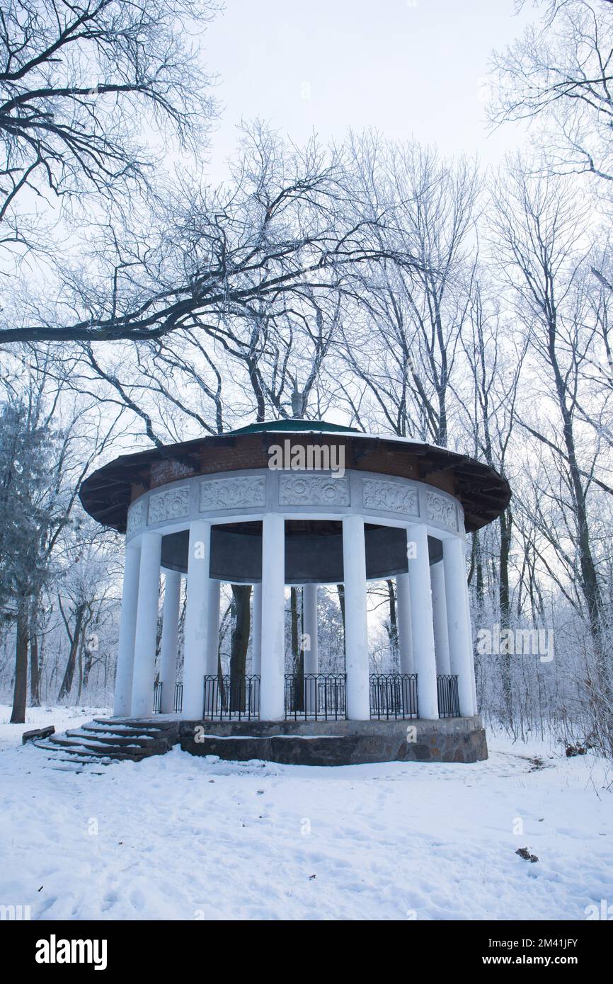Ancient gazebo in a frosty snowy park in winter Stock Photo - Alamy