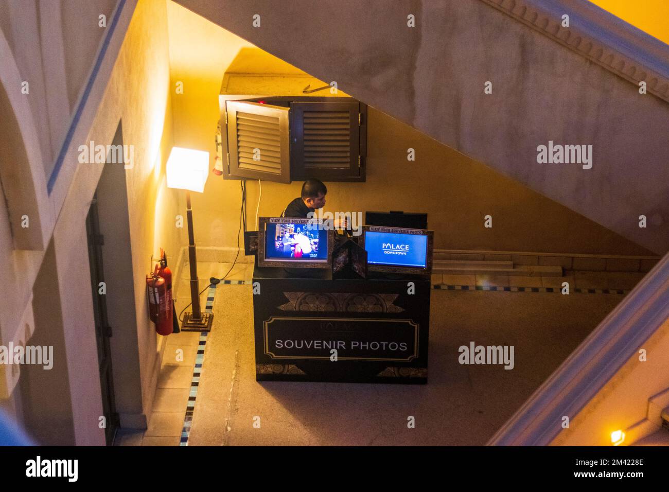 Old style photo booth hi-res stock photography and images - Alamy