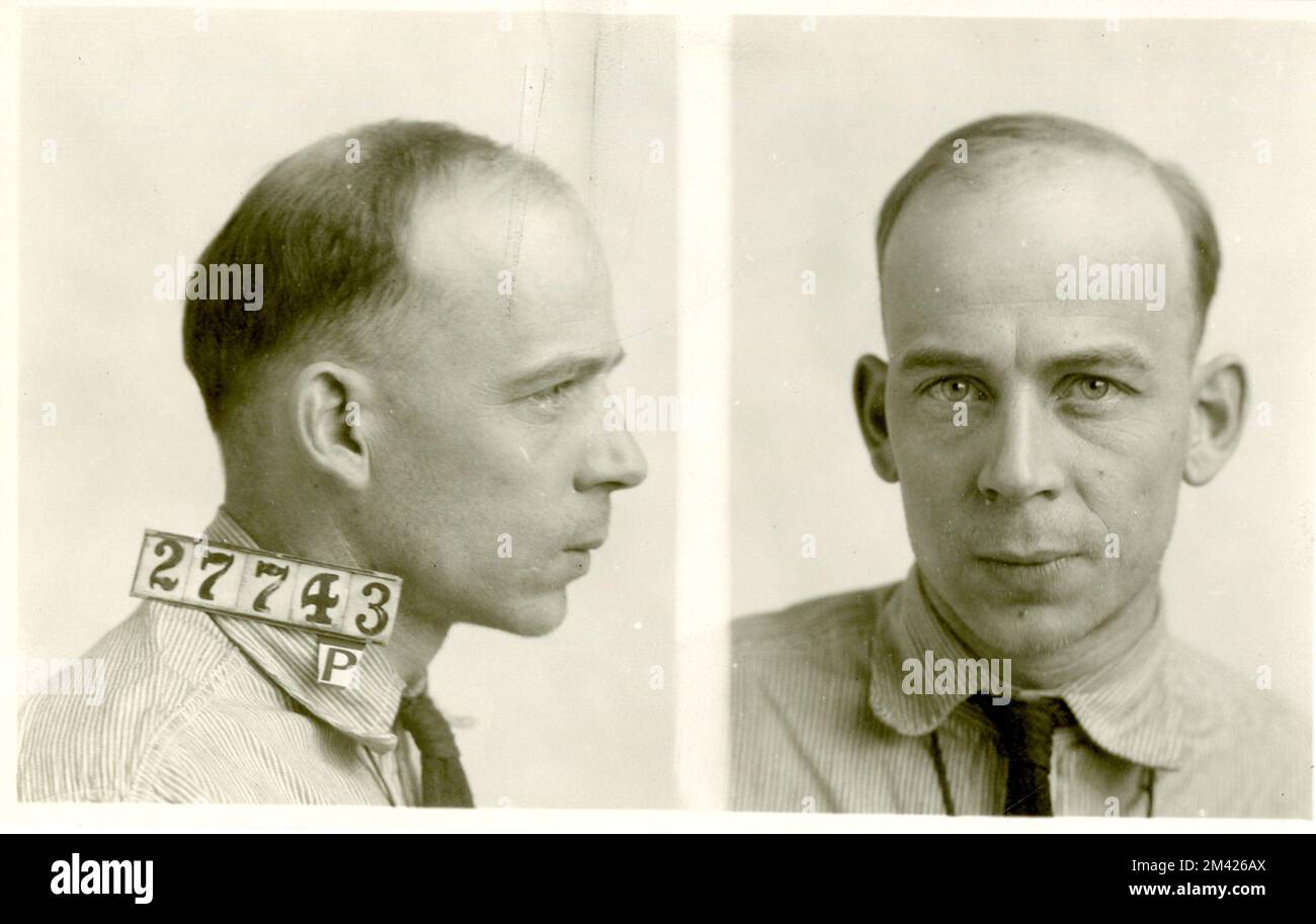 Photograph of Clarence Howard. This item is the prison photograph, also known as the 'mug shot,' of Leavenworth inmate Clarence Howard, register number 27743. Bureau of Prisons, Inmate case files. Stock Photo