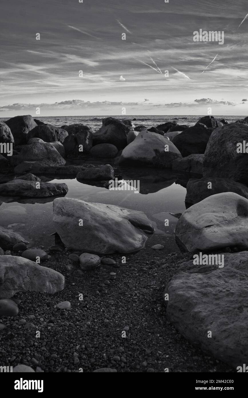 Big stone in black and white hi-res stock photography and images - Alamy