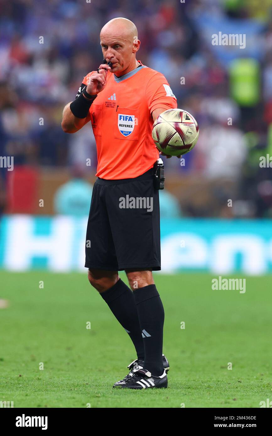 Lusail, Qatar. 18th Dec, 2022. Soccer, World Cup 2022 in Qatar, Argentina - France, Final, at Lusail Stadium, referee Szymon Marciniak is in charge of the match. Credit: Tom Weller/dpa/Alamy Live News Stock Photo