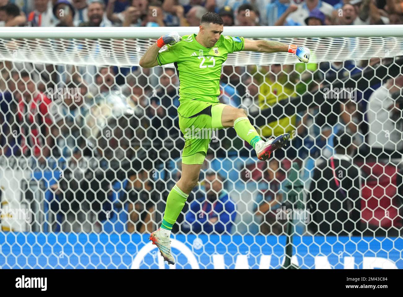 Emiliano Martínez: The art of winning a penalty shootout