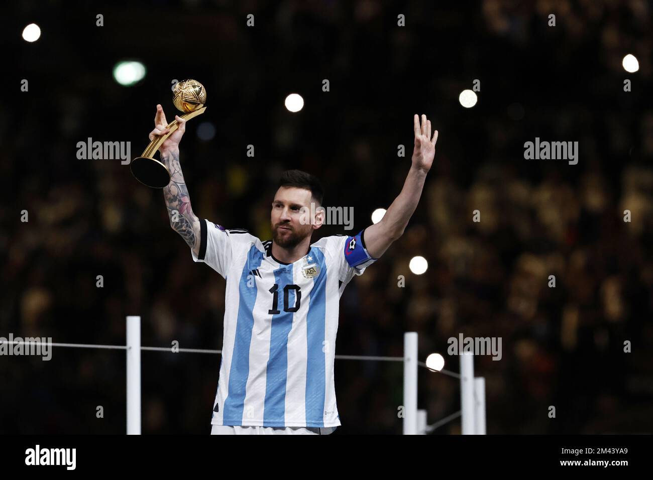 AL DAAYEN - Lionel Messi of Argentina with the trophy for best player after the FIFA World Cup Qatar 2022 final match between Argentina and France at Lusail Stadium on December 18, 2022 in Al Daayen, Qatar. AP | Dutch Height | MAURICE OF STONE Stock Photo
