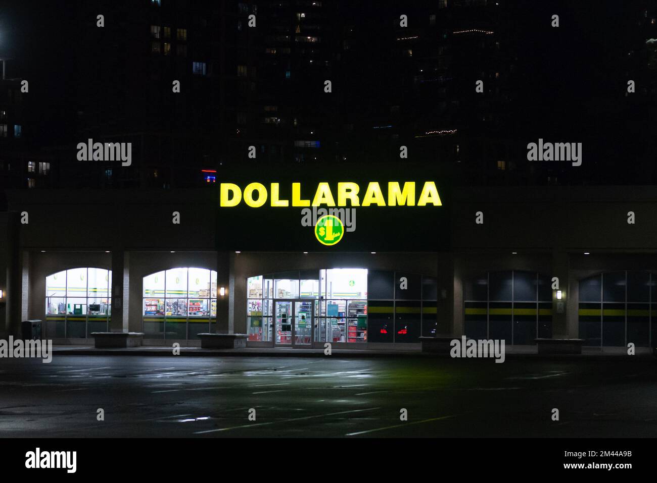 Dollarama logo hires stock photography and images Alamy