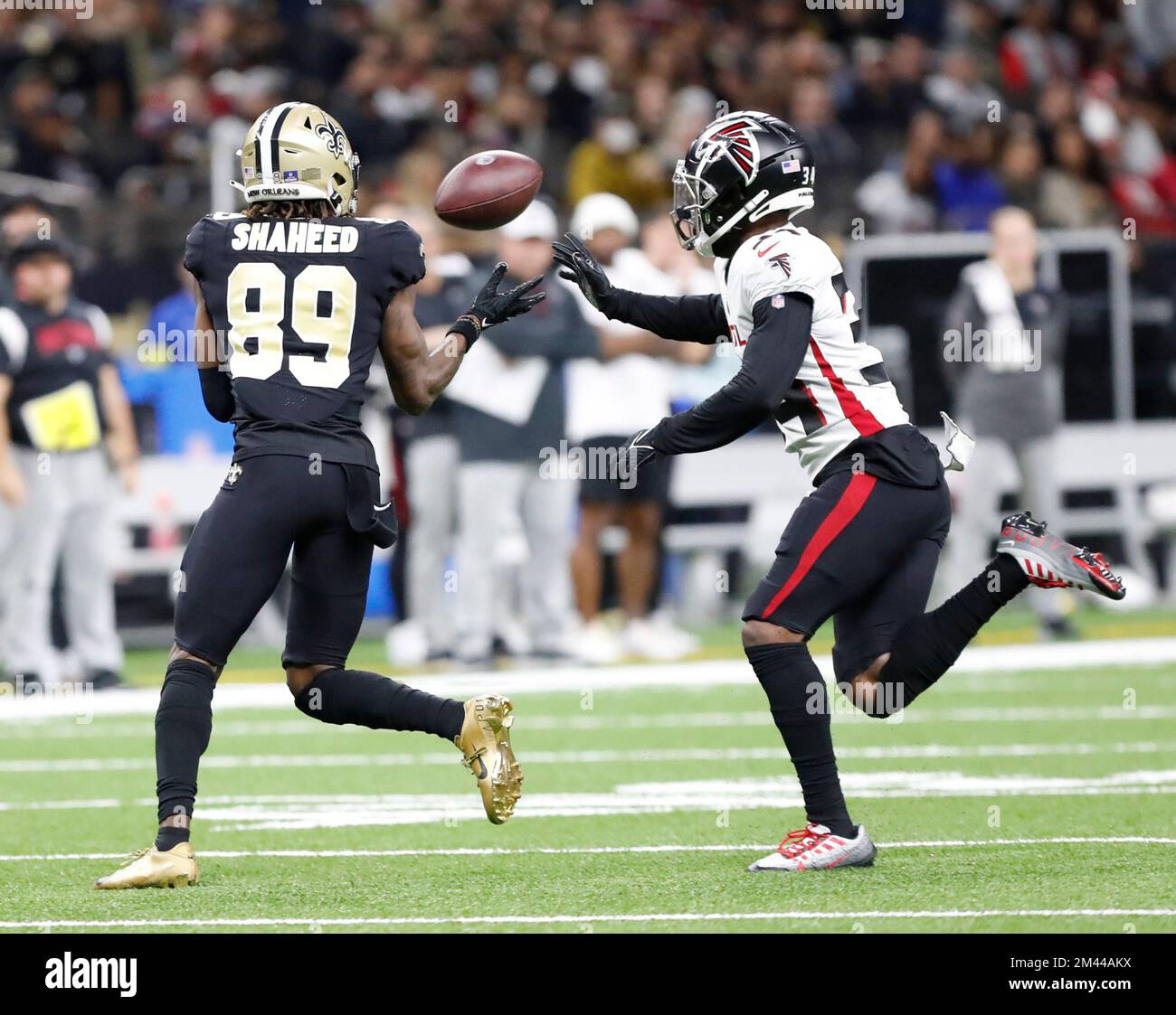 New Orleans, USA. 18th Dec, 2022. New Orleans Saints wide receiver Rashid  Shaheed (89) catches this pass on Atlanta Falcons safety Jaylinn Hawkins  (32) en route to a /68-yard touchdown during the