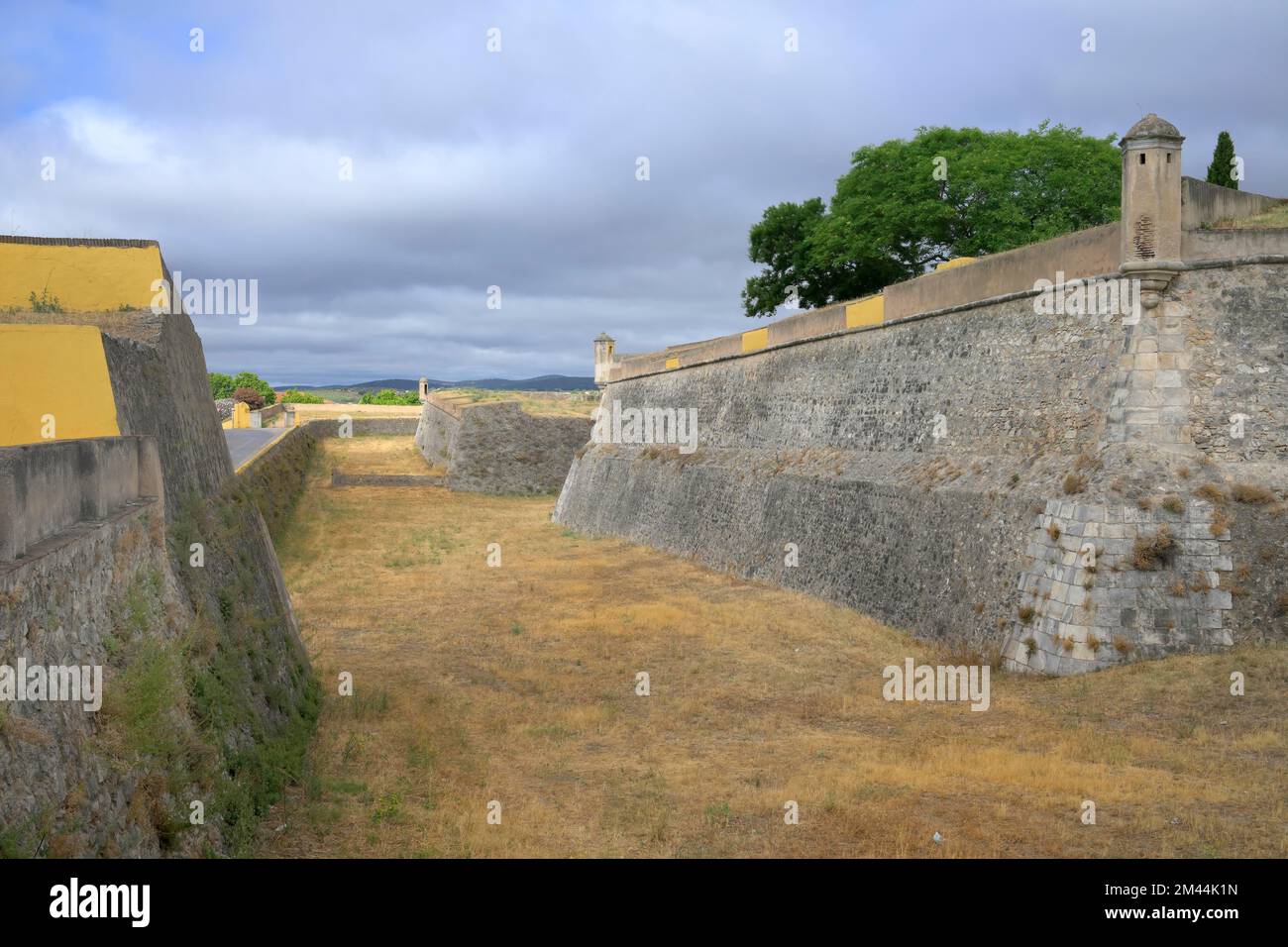 Olivenca outer gate fortifications, Elvas, Alentejo, Portugal Stock ...