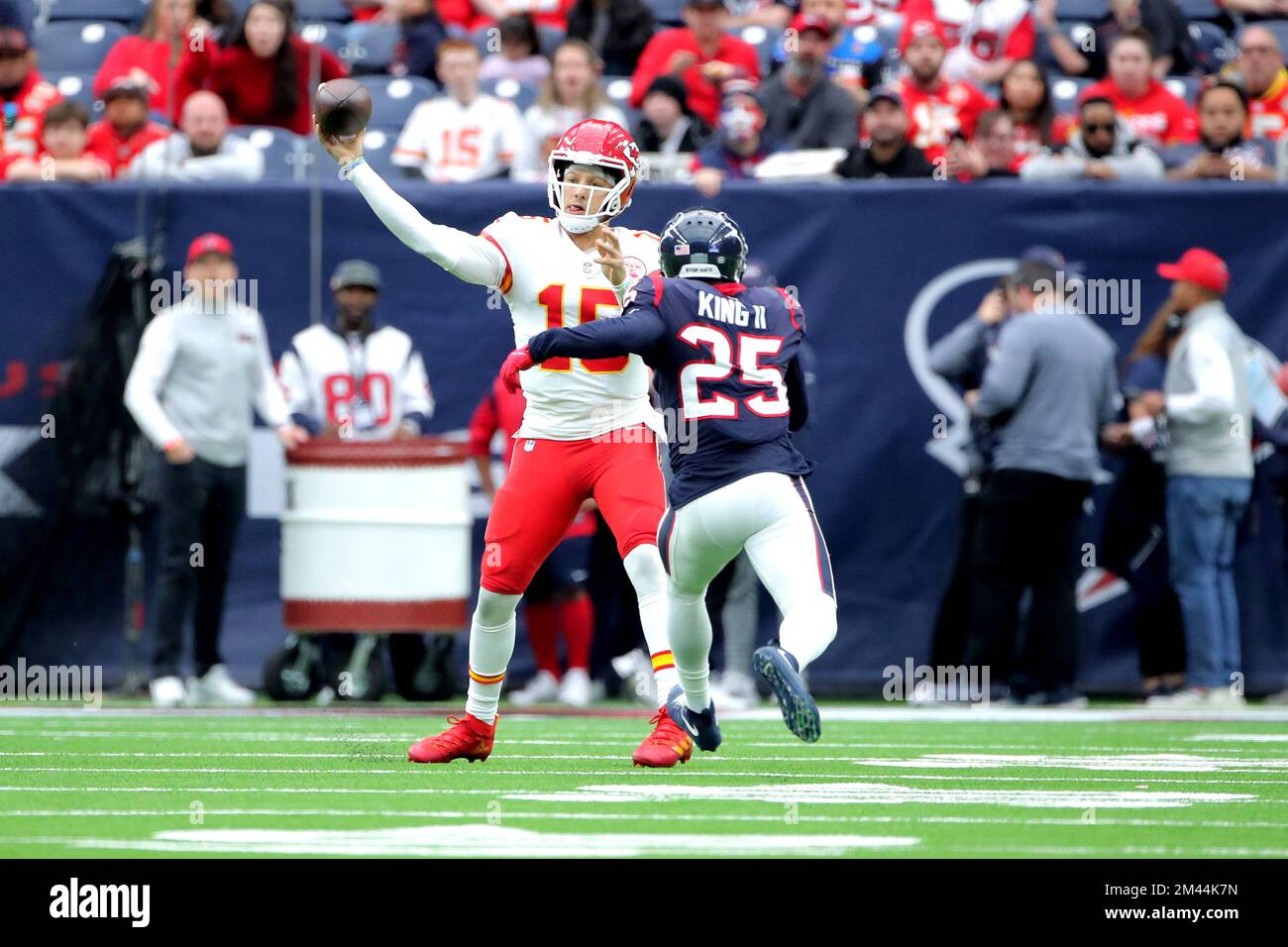 Houston, Texas, USA. 18th Dec, 2022. Kansas City Chiefs quarterback Patrick Mahomes (15) passes the ball while Houston Texans cornerback Desmond King II (25) pursues during the third quarter between the Houston Texans and the Kansas City Chiefs at NRG Stadium in Houston, TX on December 18, 2022. (Credit Image: © Erik Williams/ZUMA Press Wire) Stock Photo