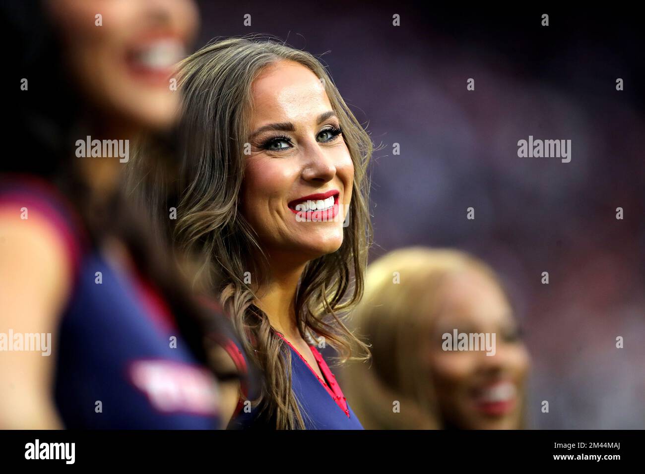 houston-texas-usa-18th-dec-2022-a-houston-texans-cheerleader