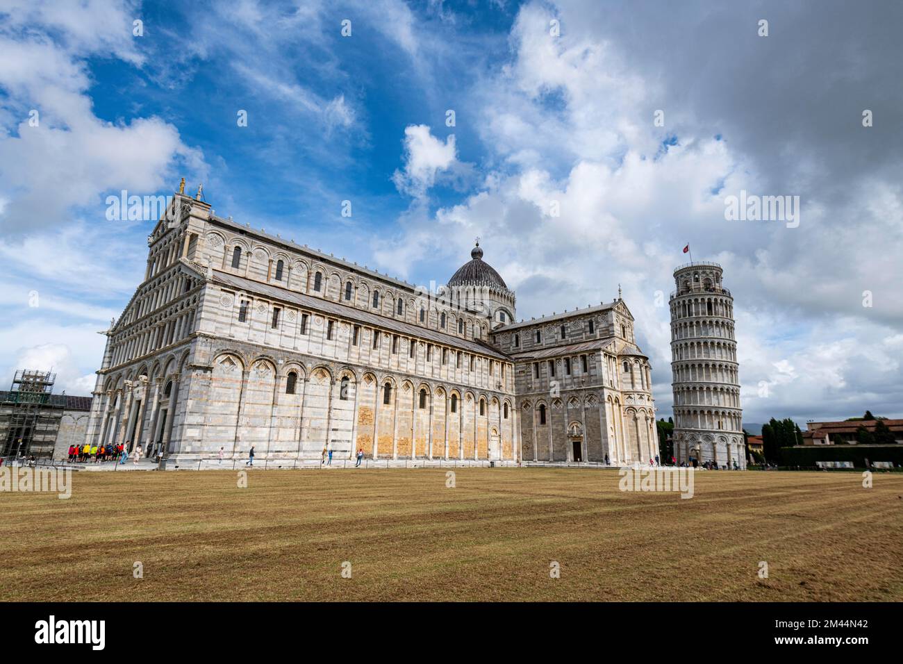 Piazza del Duomo with cathedral and leaning tower, Unesco world ...
