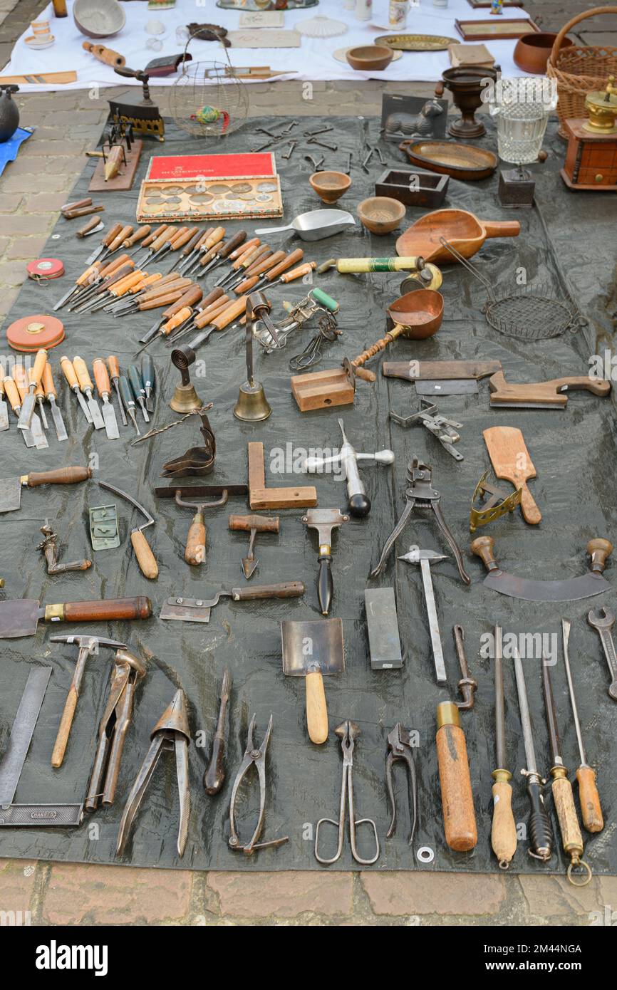 Tongeren. Limburg - Belgium 13-02-2022. Old medical tools. On sale at a flea market. Stock Photo
