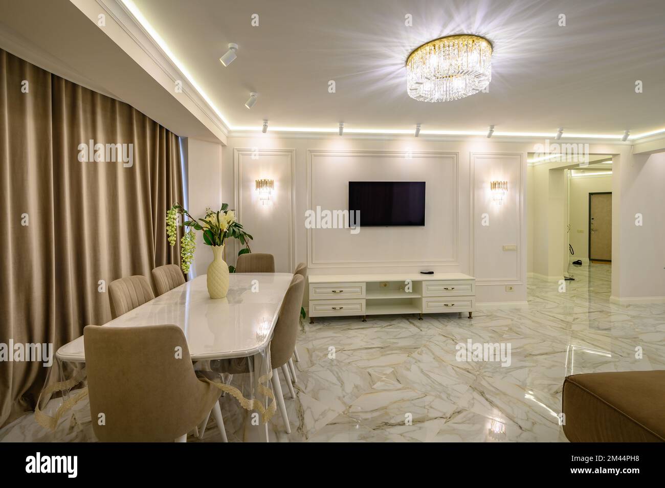 Studio apartment featuring classic kitchen with island as dining area