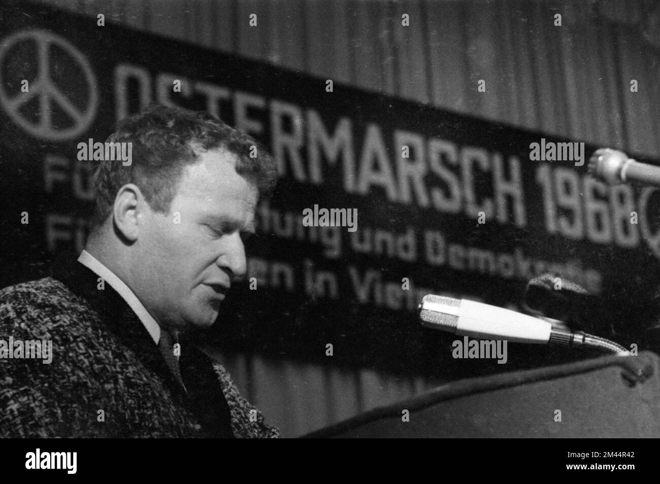 Photos and events from the Ruhr area in the years 1965 to 1971. OM Ruhr 68. Max von der Gruen, Germany Stock Photo