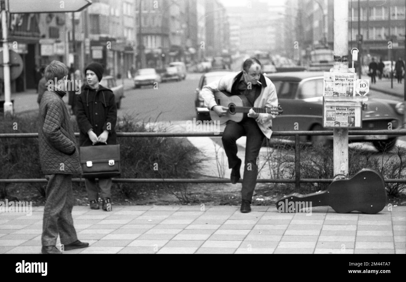 The Duesseldorf singer-songwriter, cabaret artist and graphic artist Dieter Sueverkruep on 11. 4. 1967 in front of the main railway station. Stock Photo