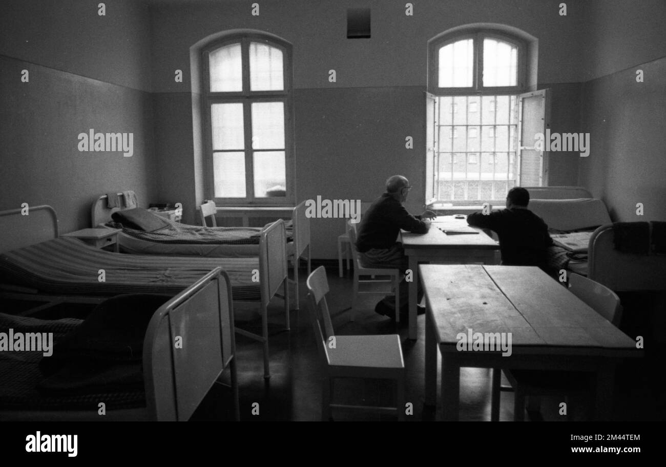 Life in the prisons and penitentiaries Werl, Butzbach and Muenster in