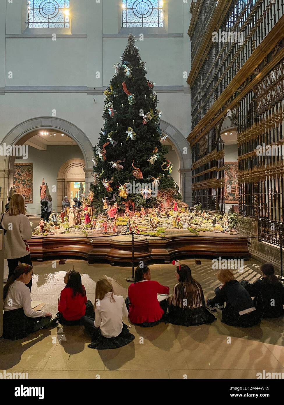 Christmas Tree in the Medieval Sculpture Hall, The Metropolitan Museum of Art, NYC 2022 Stock Photo