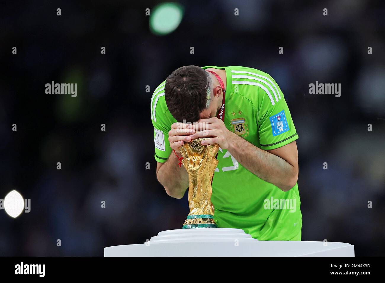 Lusail Iconic Stadium, Lusail, Qatar. 18th Dec, 2022. FIFA World Cup  Football Final Argentina versus France; Alexis Mac Allister of Argentina  lifts the world cup trophy Credit: Action Plus Sports/Alamy Live News