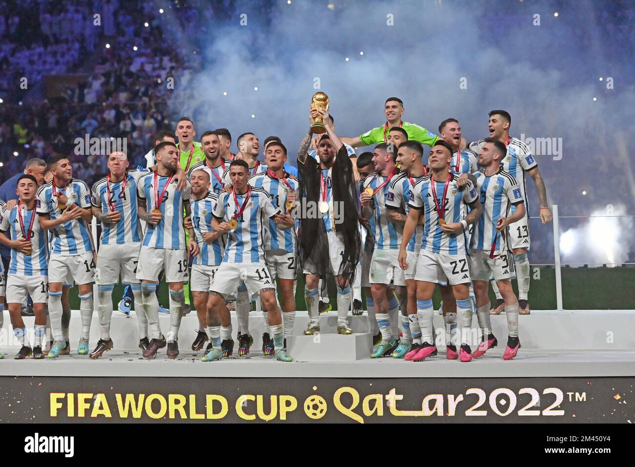 Award ceremony: UPAMECANO Dayot (FRA) walks past the trophy, cup, trophy,  disappointment, frustrated, disappointed, frustrated, rejected, left:  GUENDOUZI Matteo (FRA). Game 64, FINAL Argentina - France 4-2 nE (3-3) on  December 18th