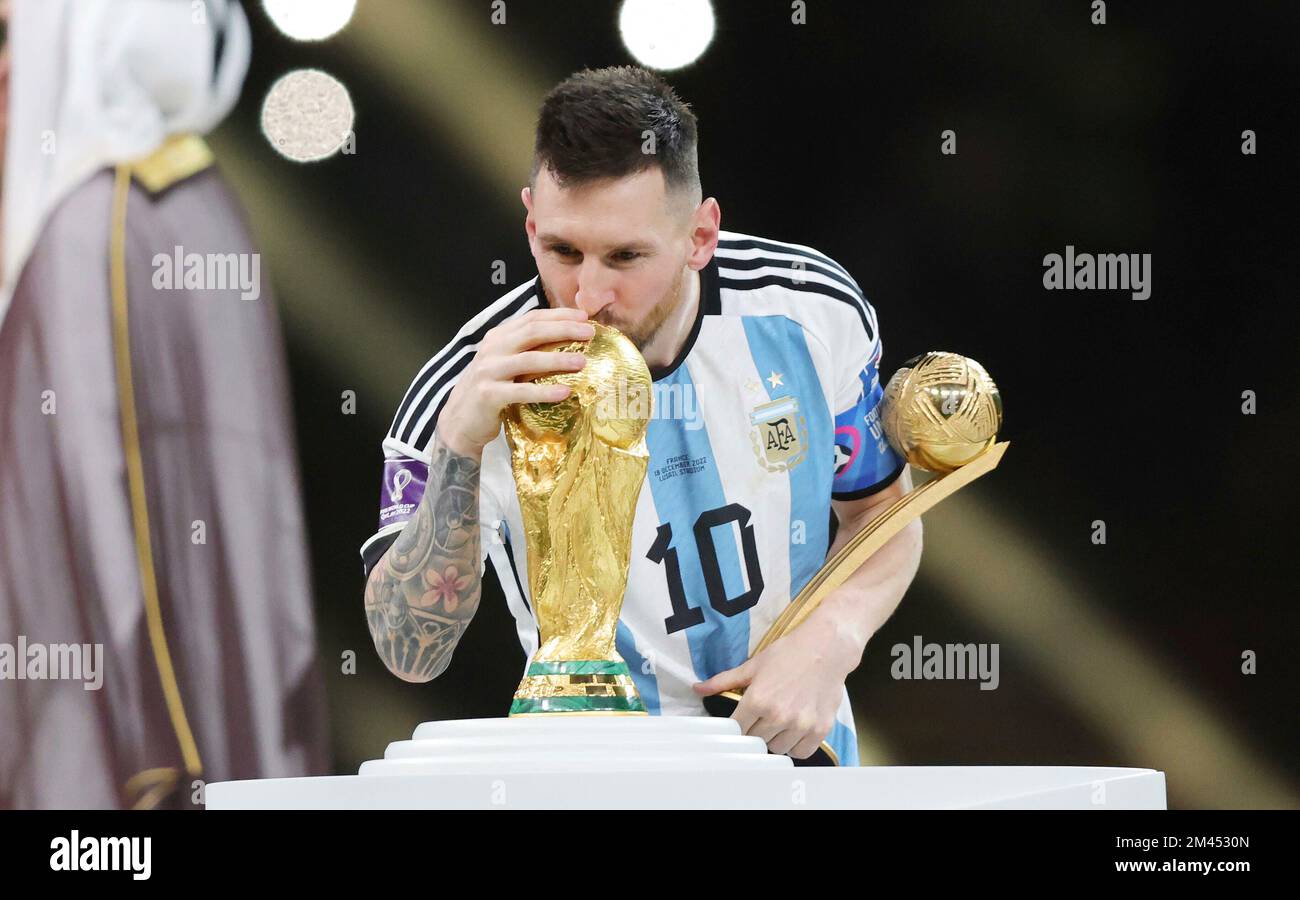 France world cup trophy 2018 hi-res stock photography and images - Alamy